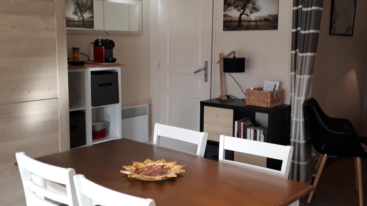 Maison 2 Ou 4 Personnes Jardin Parking Les Amandiers Lorgues Esterno foto